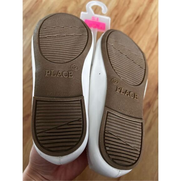 Children’s place white shoes with sparkles size 12 - Picture 2 of 2
